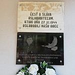 V obci Brusnica bola vďaka iniciatíve členov VZDORu-SP odhalená pamätná tabuľa Michalovi Potomovi, ktorého zavraždili banderovci: Toto sú zverstvá banderovcov !